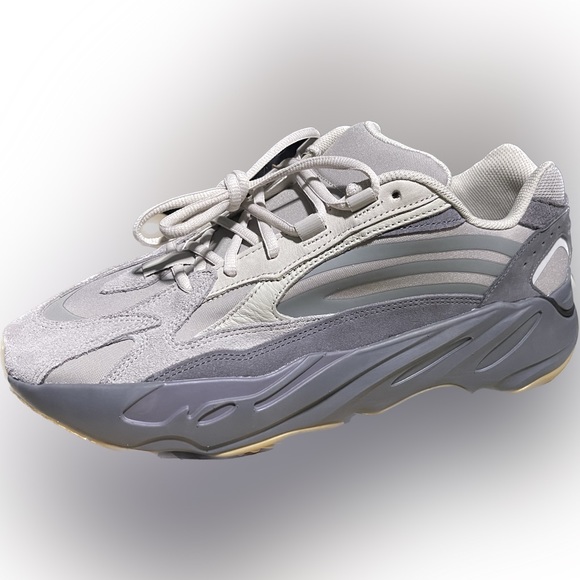 Yeezy Adidas 700 V2 “Tephra” sneakers, New in Box, M13 - Picture 11 of 11